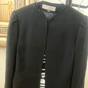 Tahari pant suit
